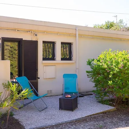 Rez-de-jardin A 1km Du Centre-ville De Six-fours Appartamento